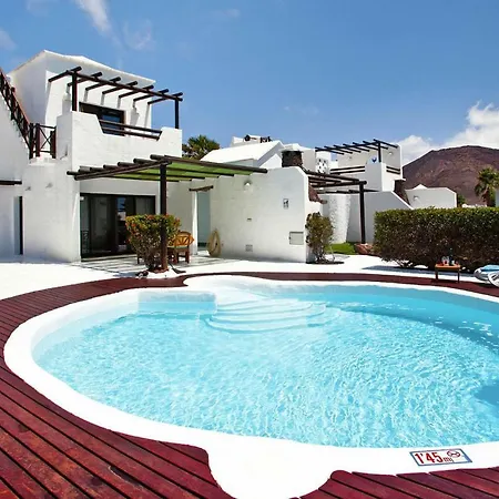 Holiday Villas Kamezi Playa Blanca Ace03034 Oyd Holiday home *