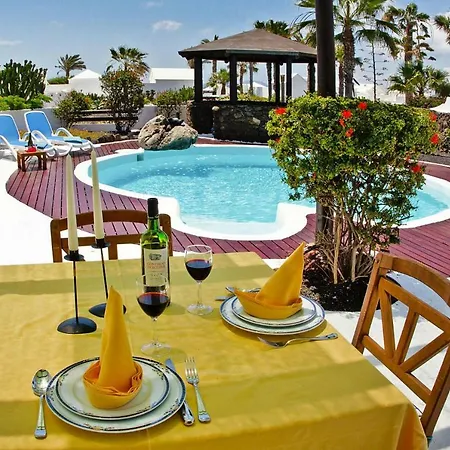 Holiday Villas Kamezi Playa Blanca Ace03034 Oyd